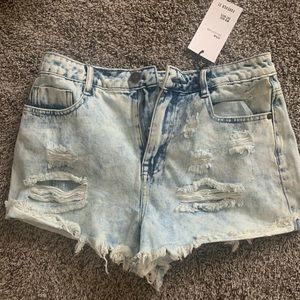 Forever 21 acid wash mid rise cut off shorts